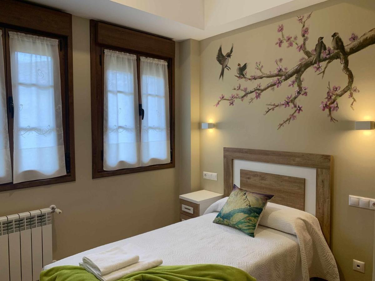Cumbres De Los Picos Apartamento La Yedra Poo  외부 사진