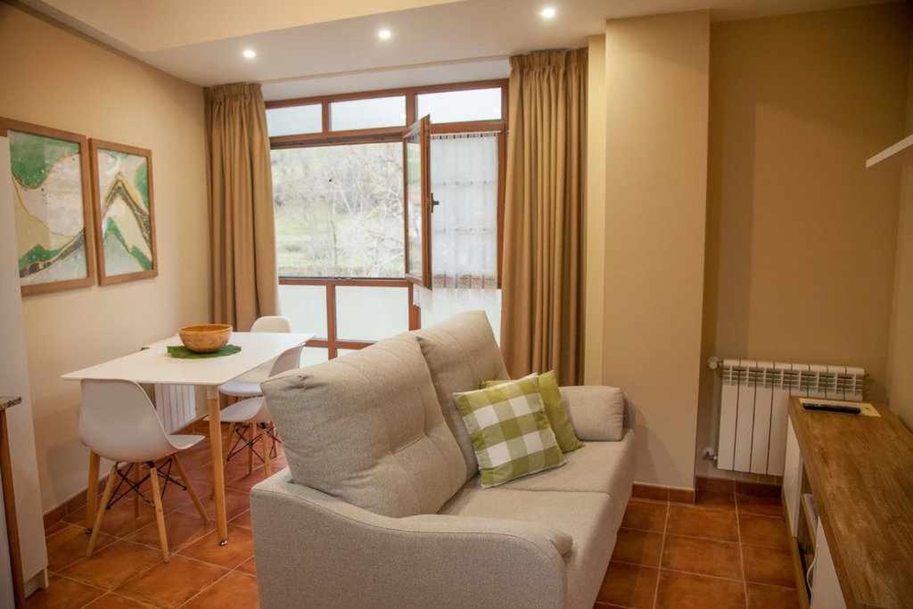 Cumbres De Los Picos Apartamento La Yedra Poo  외부 사진